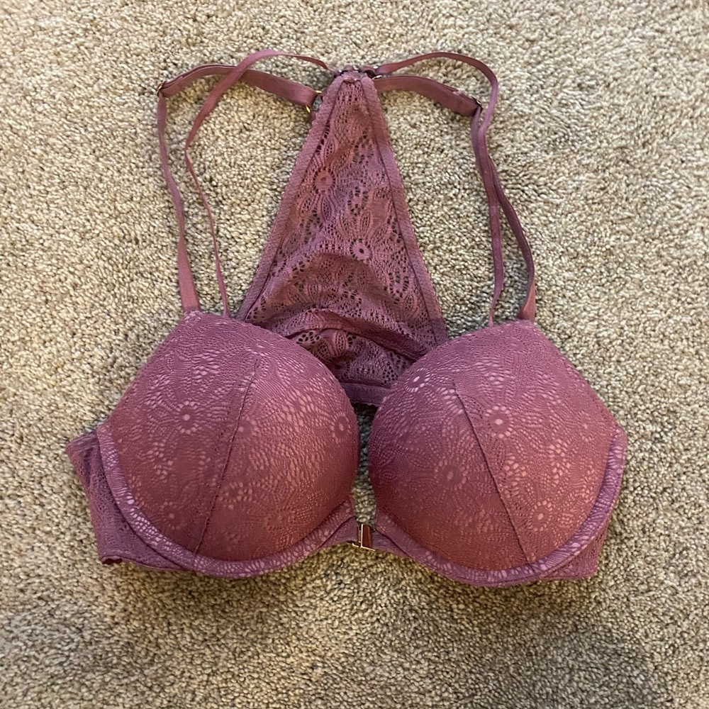 Victoria’s Secret bombshell bra 34b